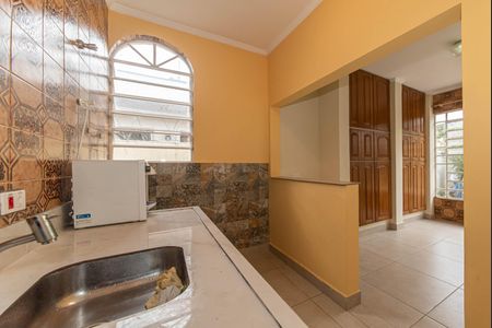 Casa para alugar com 500m², 4 quartos e 2 vagas Casa para alugar com 500m², 4 quartos e 2 vagasCozinha
