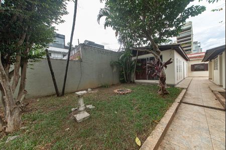 Casa para alugar com 500m², 4 quartos e 2 vagas Casa para alugar com 500m², 4 quartos e 2 vagasJardim