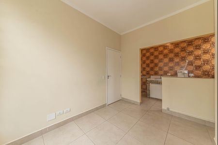 Casa para alugar com 500m², 4 quartos e 2 vagas Casa para alugar com 500m², 4 quartos e 2 vagasCozinha