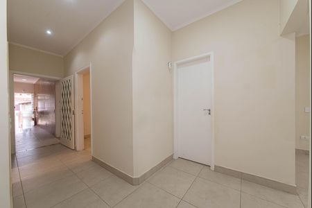 Casa para alugar com 500m², 4 quartos e 2 vagas Casa para alugar com 500m², 4 quartos e 2 vagasCorredor