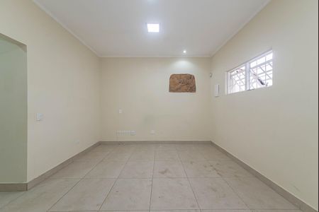 Sala de casa para alugar com 4 quartos, 500m² em Vila Cordeiro, São Paulo
