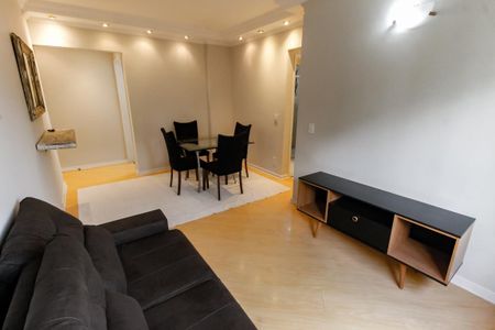 Sala de apartamento para alugar com 3 quartos, 70m² em Vila Andrade, São Paulo