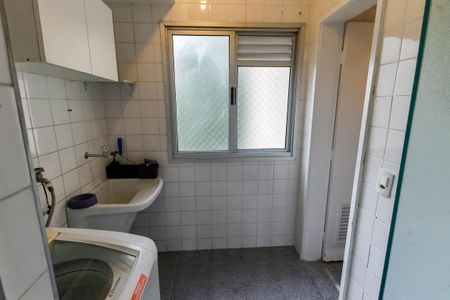 Apartamento para alugar com 70m², 3 quartos e 1 vagaÁrea de Serviço