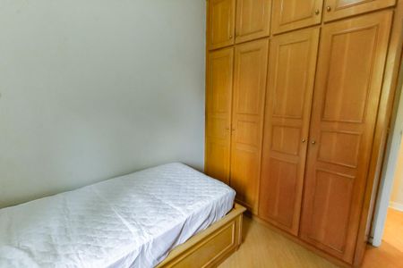 Apartamento para alugar com 70m², 3 quartos e 1 vagaQuarto 1 - Armários