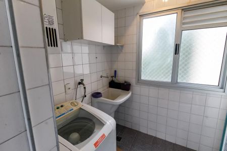 Apartamento para alugar com 70m², 3 quartos e 1 vagaÁrea de Serviço