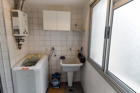 Apartamento para alugar com 70m², 3 quartos e 1 vagaÁrea de Serviço
