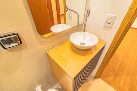 Apartamento para alugar com 67m², 2 quartos e 1 vagaBanheiro social