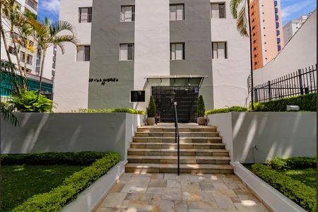 Apartamento para alugar com 67m², 2 quartos e 1 vagaFachada