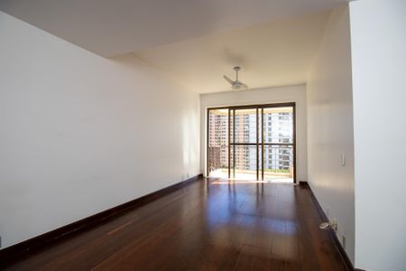 Apartamento para alugar com 106m², 3 quartos e 2 vagasSala