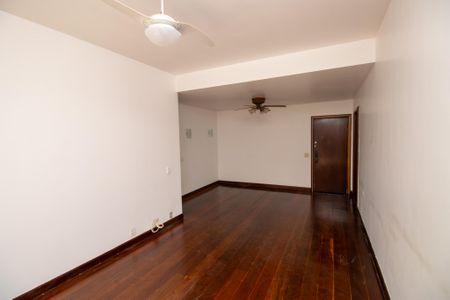 Apartamento para alugar com 106m², 3 quartos e 2 vagasSala