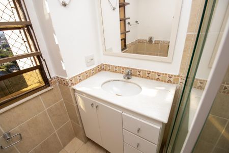 Apartamento para alugar com 106m², 3 quartos e 2 vagasBanheiro da Suíte