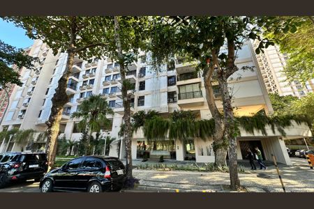 Apartamento para alugar com 106m², 3 quartos e 2 vagasFachada