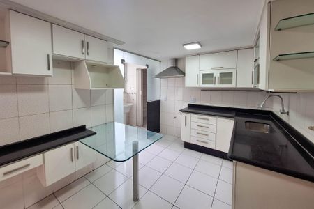 Apartamento para alugar com 116m², 3 quartos e 1 vagaCozinha