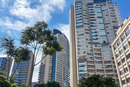 Apartamento para alugar com 35m², 1 quarto e 1 vaga Apartamento para alugar com 35m², 1 quarto e 1 vagaFachada