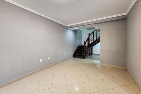 Sala  de casa de condomínio à venda com 3 quartos, 170m² em Maracanã, Rio de Janeiro