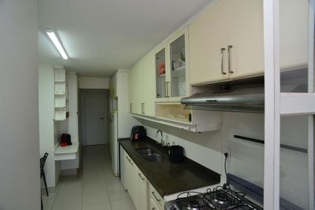 Apartamento para alugar com 145m², 4 quartos e 2 vagasCozinha