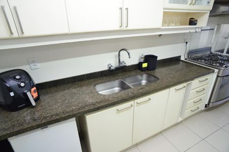 Apartamento para alugar com 145m², 4 quartos e 2 vagasCozinha