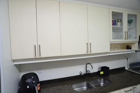 Apartamento para alugar com 145m², 4 quartos e 2 vagasCozinha