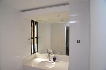 Apartamento para alugar com 145m², 4 quartos e 2 vagasBanheiro Social