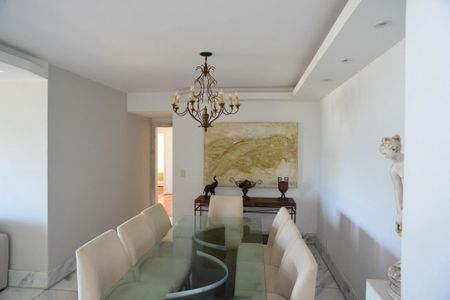 Apartamento para alugar com 145m², 4 quartos e 2 vagasSala