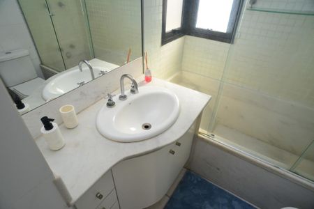 Apartamento para alugar com 145m², 4 quartos e 2 vagasBanheiro da Suíte