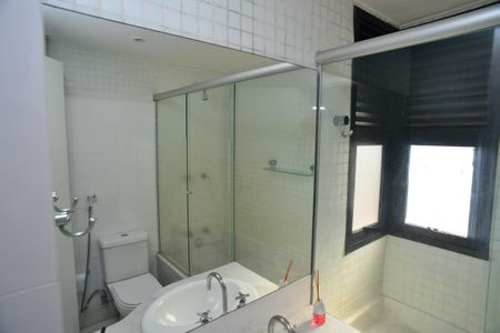 Apartamento para alugar com 145m², 4 quartos e 2 vagasBanheiro da Suíte