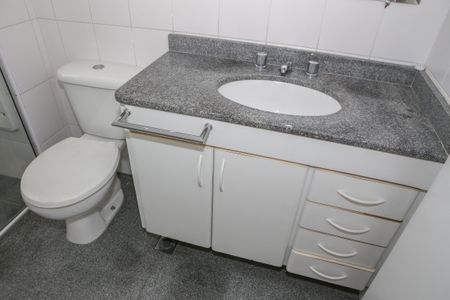 Apartamento à venda com 116m², 3 quartos e 3 vagasBanheiro da Suíte 2