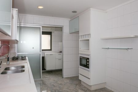 Apartamento à venda com 116m², 3 quartos e 3 vagasCozinha