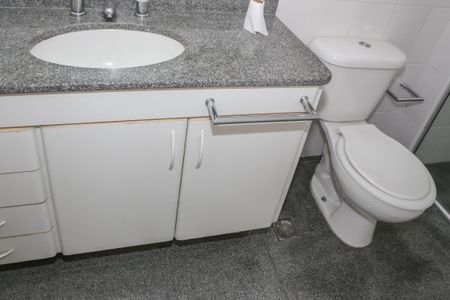 Apartamento à venda com 116m², 3 quartos e 3 vagasBanheiro da Suíte 3