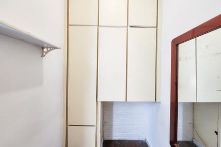 Apartamento à venda com 97m², 3 quartos e 1 vaga Apartamento à venda com 97m², 3 quartos e 1 vagaQuarto de Serviço