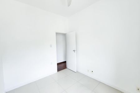 Apartamento à venda com 97m², 3 quartos e 1 vaga Apartamento à venda com 97m², 3 quartos e 1 vagaQuarto 2