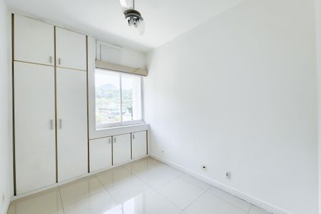 Apartamento à venda com 97m², 3 quartos e 1 vaga Apartamento à venda com 97m², 3 quartos e 1 vagaQuarto 2