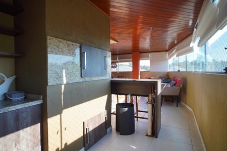 Varanda  de apartamento para alugar com 3 quartos, 113m² em Jardim Itu Sabará, Porto Alegre