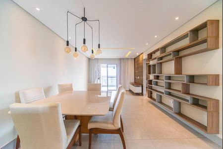 Apartamento para alugar com 92m², 2 quartos e 2 vagasSala