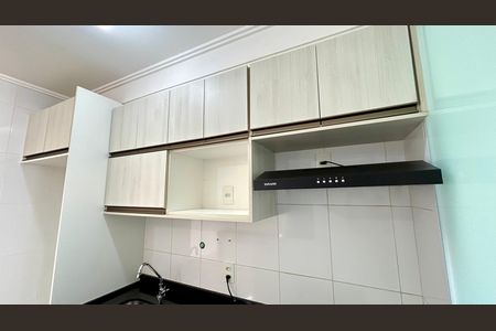 Cozinha de apartamento para alugar com 2 quartos, 68m² em Jardim Flor da Montanha, Guarulhos