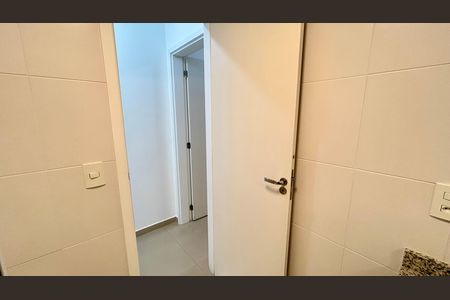 Apartamento para alugar com 68m², 2 quartos e 1 vaga Apartamento para alugar com 68m², 2 quartos e 1 vagaBanheiro