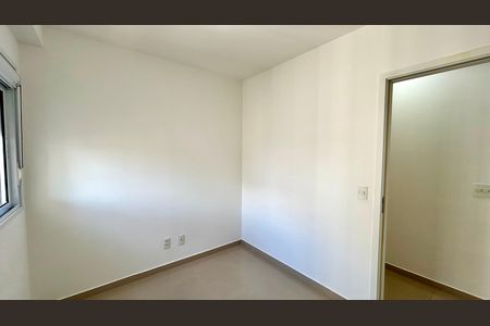 Apartamento para alugar com 68m², 2 quartos e 1 vaga Apartamento para alugar com 68m², 2 quartos e 1 vagaQuarto