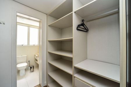 Apartamento à venda com 109m², 1 quarto e 2 vagasCloset da Suíte
