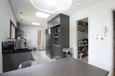 Apartamento para alugar com 210m², 3 quartos e 3 vagasCozinha