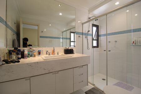 Apartamento para alugar com 210m², 3 quartos e 3 vagasBanheiro da Suíte 1