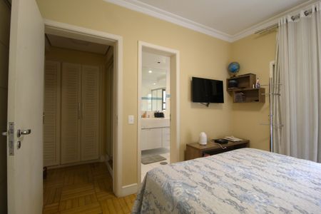 Apartamento para alugar com 210m², 3 quartos e 3 vagasSuíte 1