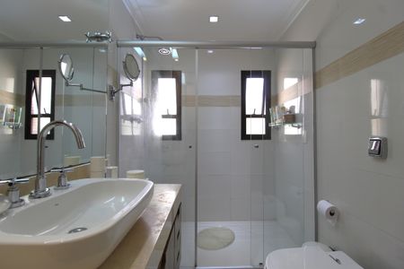 Apartamento para alugar com 210m², 3 quartos e 3 vagasBanheiro da Suíte 2