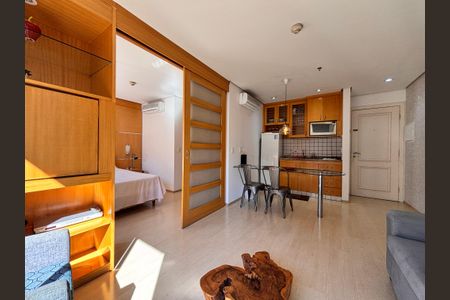 Apartamento para alugar com 45m², 1 quarto e 1 vaga Apartamento para alugar com 45m², 1 quarto e 1 vagaSala/Cozinha
