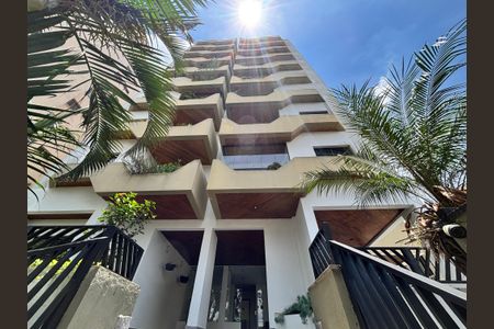 Apartamento para alugar com 67m², 2 quartos e 1 vagaFachada