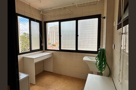Apartamento para alugar com 67m², 2 quartos e 1 vagaÁrea de Serviço