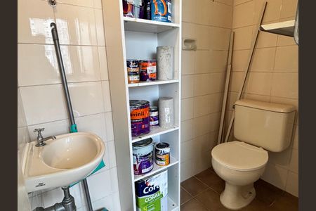 Apartamento para alugar com 67m², 2 quartos e 1 vagaBanheiro de Serviço