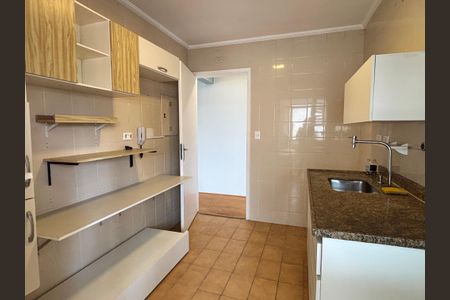 Apartamento para alugar com 67m², 2 quartos e 1 vagaCozinha