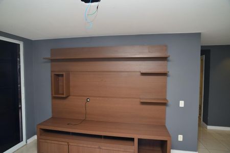 Sala de apartamento para alugar com 3 quartos, 130m² em Barra da Tijuca, Rio de Janeiro