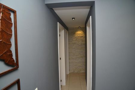 Corredor de apartamento para alugar com 3 quartos, 130m² em Barra da Tijuca, Rio de Janeiro