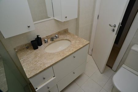 Apartamento para alugar com 130m², 3 quartos e 2 vagas Apartamento para alugar com 130m², 3 quartos e 2 vagasBanheiro Social
